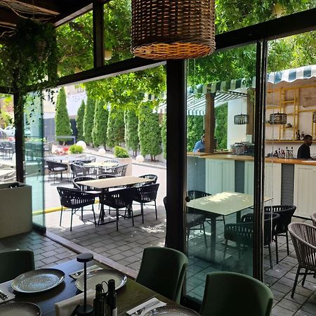 Bed and Breakfast Teatro Sibiu Exterior foto