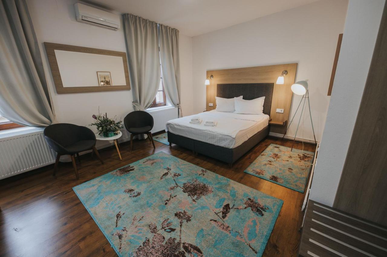 Bed and Breakfast Teatro Sibiu Exterior foto