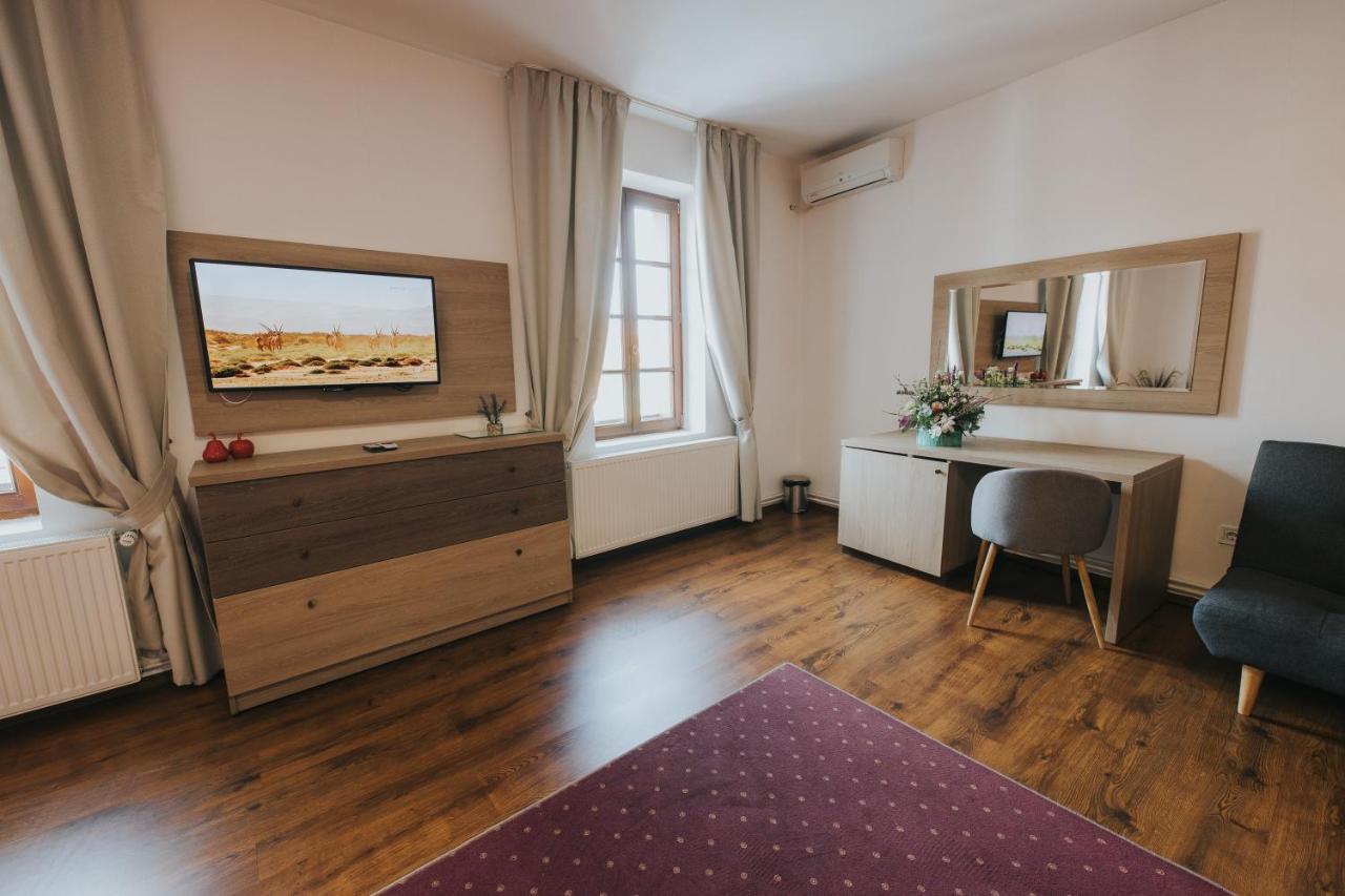 Bed and Breakfast Teatro Sibiu Exterior foto