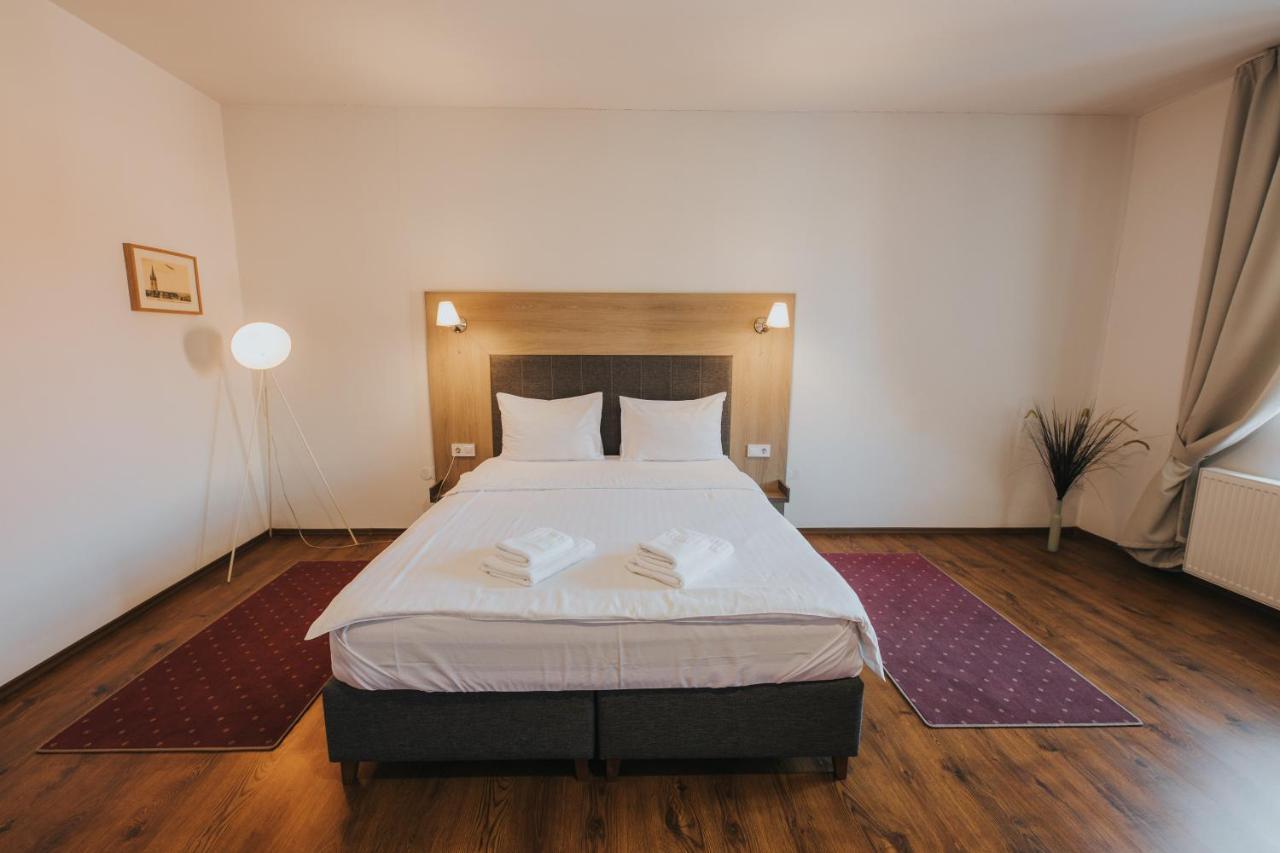 Bed and Breakfast Teatro Sibiu Exterior foto