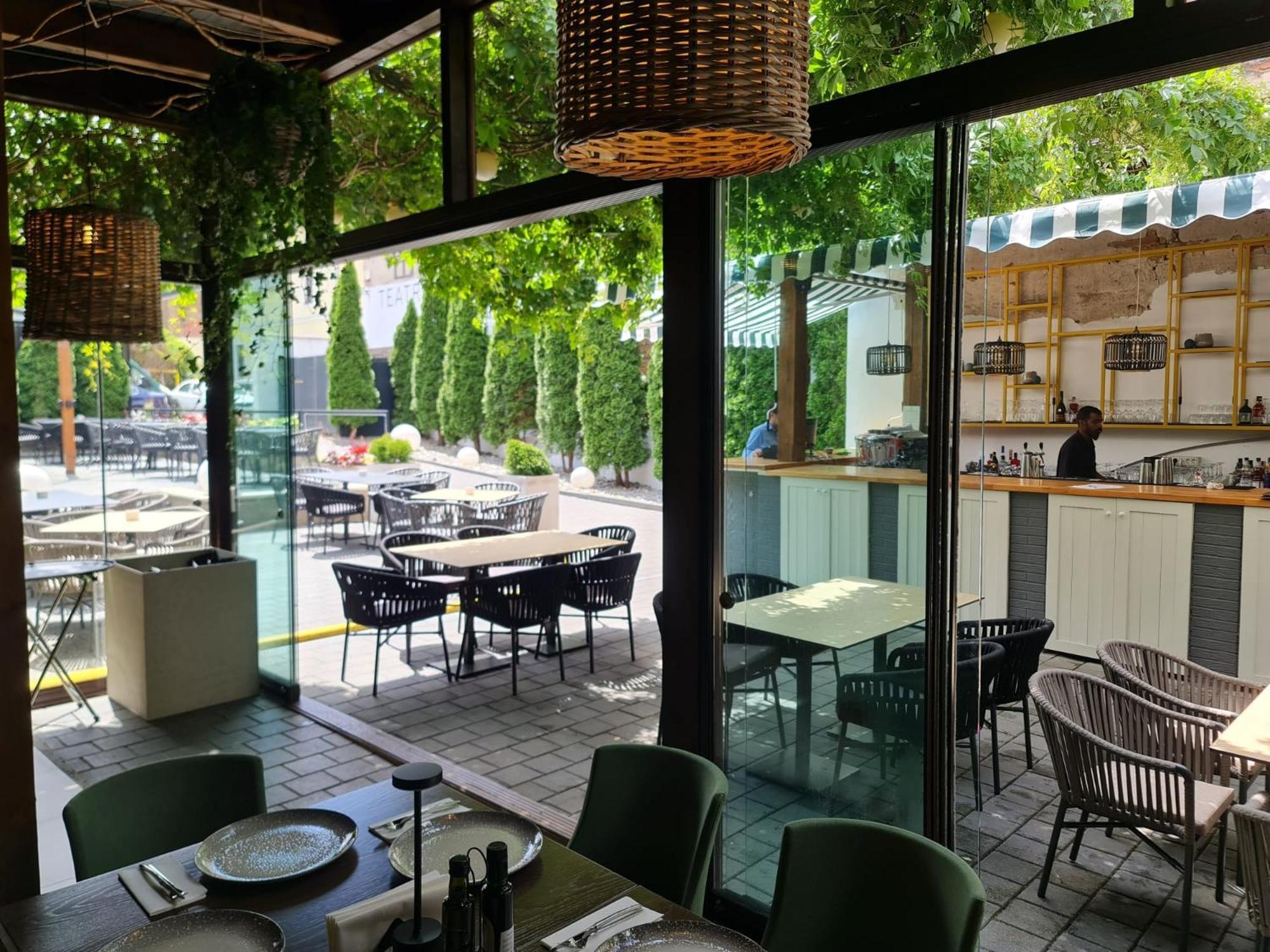 Bed and Breakfast Teatro Sibiu Exterior foto
