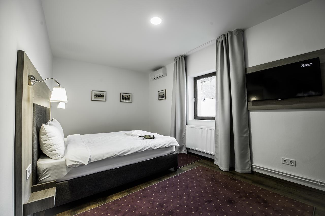 Bed and Breakfast Teatro Sibiu Exterior foto