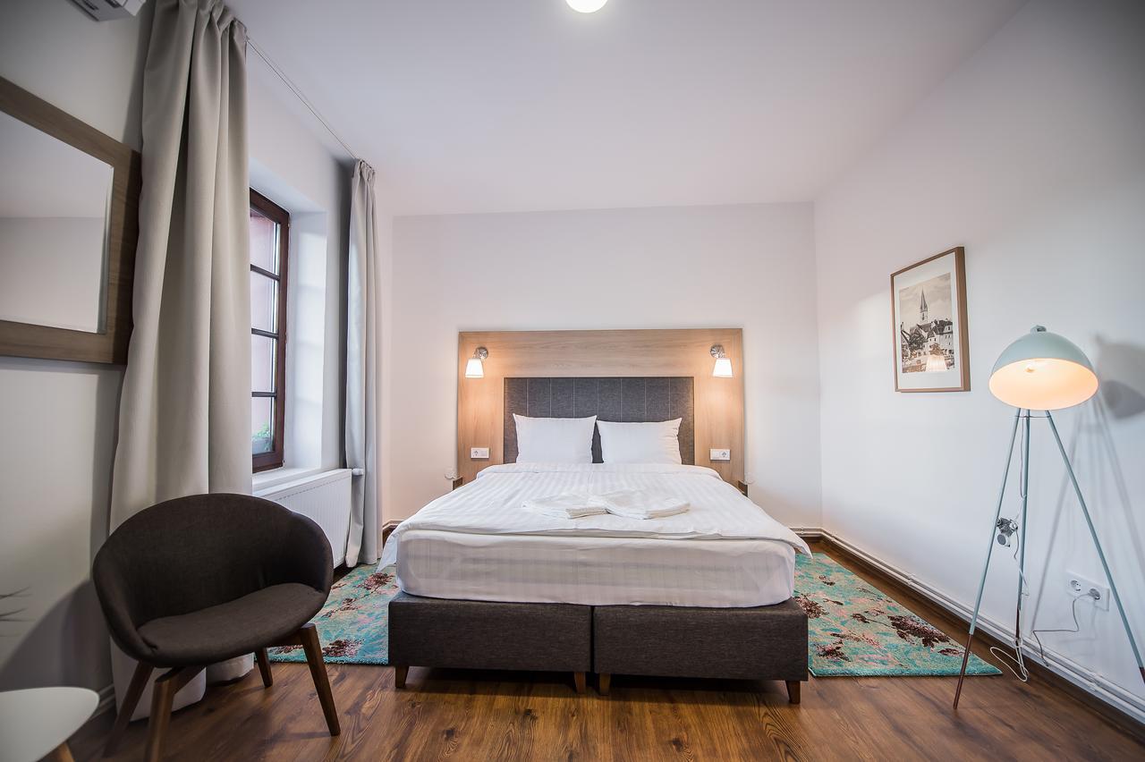 Bed and Breakfast Teatro Sibiu Exterior foto